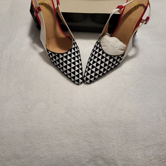 (NEW) Slang back 2 inch heels 👠 - Picture 3 of 5